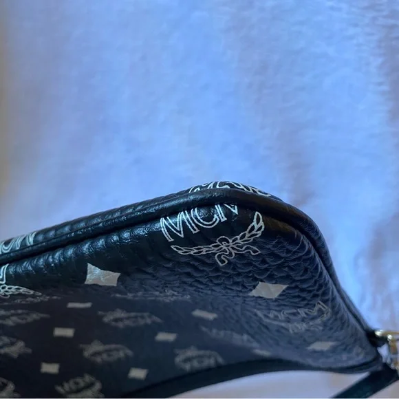 MCM Visetos Signature Logo Small Clutch Pouch Wristlet Purse Black & White - Picture 6 of 15